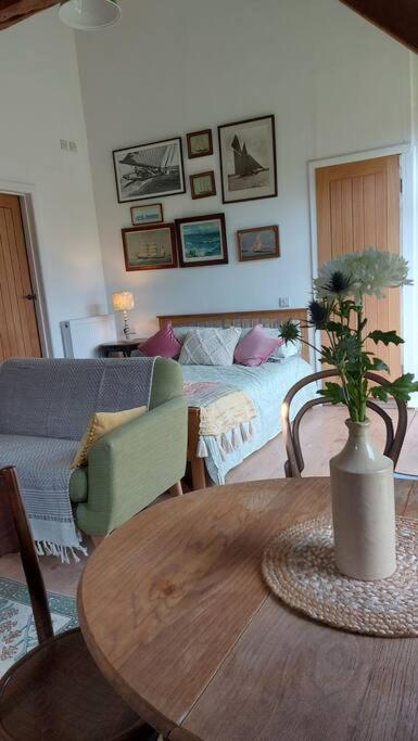شقة Brooklands Barn Lower Swanwick المظهر الخارجي الصورة